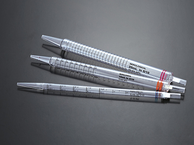 獨(dú)特的短管設(shè)計，符合人體工程學(xué)設(shè)計，可在層流罩下方使用