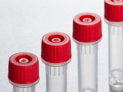 搭配密封性更強的螺旋密封蓋，降低樣本泄露風險